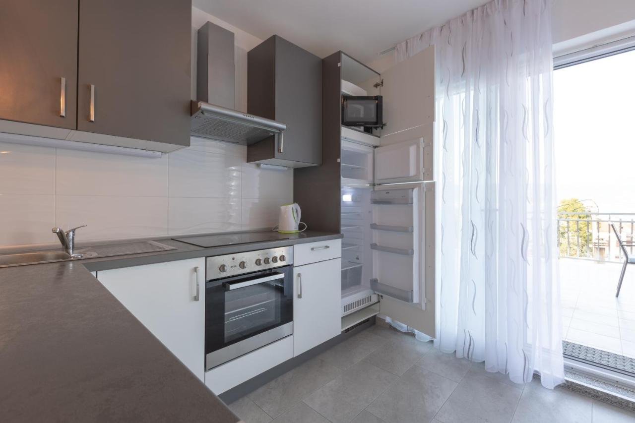 Holiday Home Insulam Mare Trogir Exterior foto
